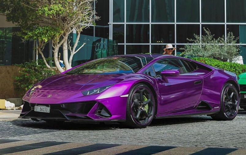 Lamborghini Huracán EVO 2023 for rental luxury cars in dubai